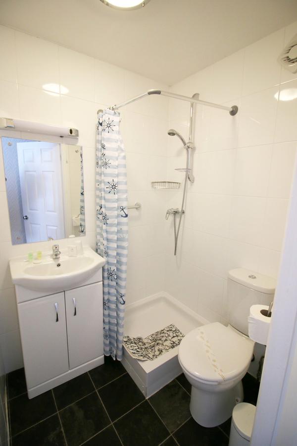 מורקמבי Shipping Lanes Hotel מראה חיצוני תמונה